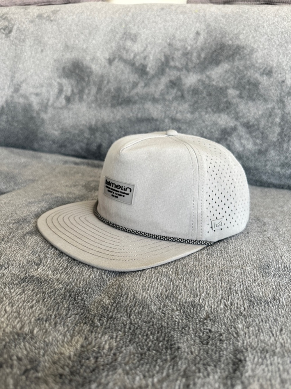 Melin Coronado Brick Hydro Hat Performance Snapback Heather Grey Classic